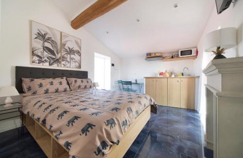 Albenga Apartamento | Torre antica Case di Campo