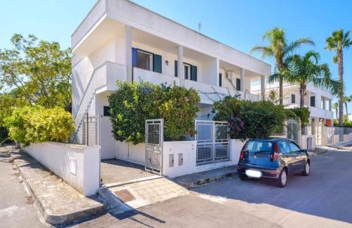 Torre dell'Orso Casa | Torre Dell Orso Luxury Villa Private Parking