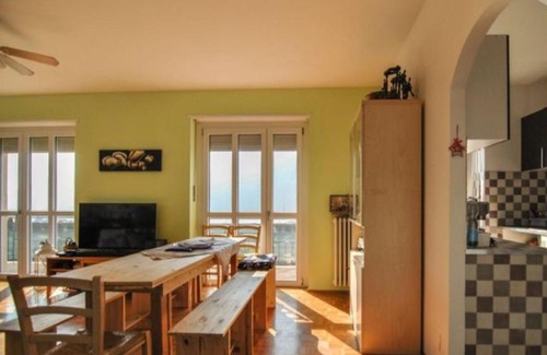 Torre Pellice Apartamento | TORRE PELLICE Alloggio incantevole con parcheggio privato