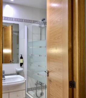 Santiago de Vigo Apartamento | TorrenteBallester6 BY Vigovacaciones