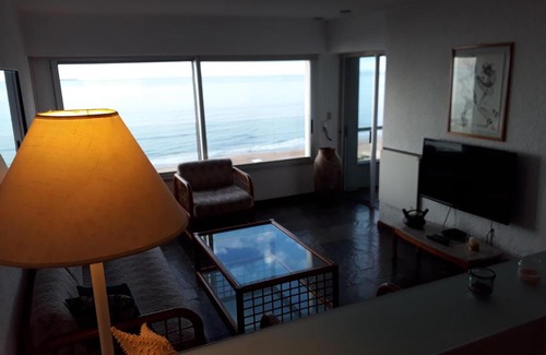 Punta del Este Apartamento | Torres del Plata I - excelente Frente al Mar
