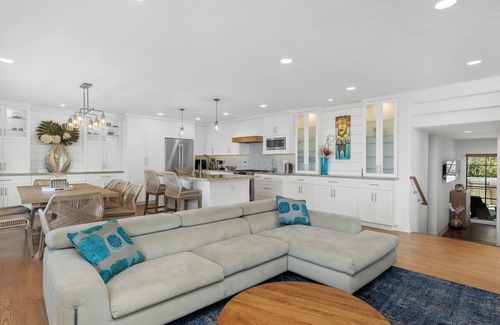 Del Mar Heights Condominio | Torrey View Hideaway - AC, Dogs, Ocean Views, Gorgeous!