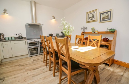 Brampton Cabaña | TORTIES COTTAGE, character holiday cottage in West Hall