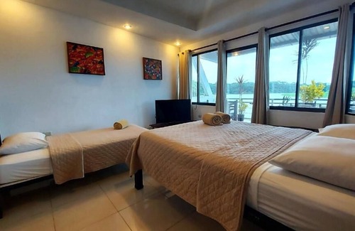 Tortuguero Casa | Tortuguero Adventures GuestHouse
