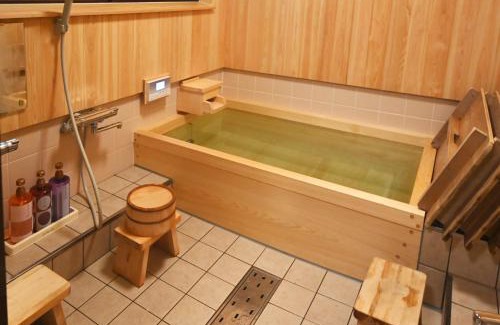 Karasuma Hotel | Toshiharu Ryokan