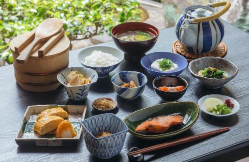 Karasuma Hotel | Toshiharu Ryokan