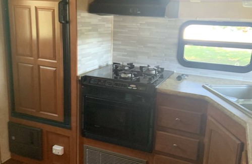 Lincoln Alquiler De RV | Total Camping Package