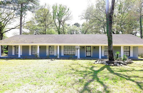 Tougaloo Casa | Totally Renovated Home in the Luxurious Lakeover Community
