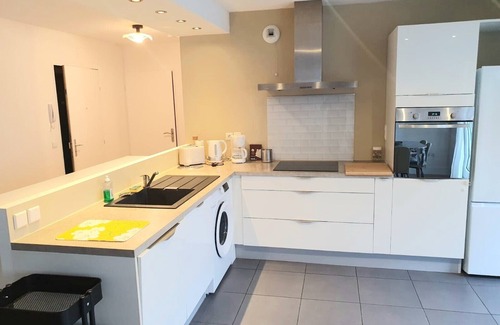 Villette Gare Apartamento | Totem, Bright and quiet 70m² 2-bedroom apartment with balcony