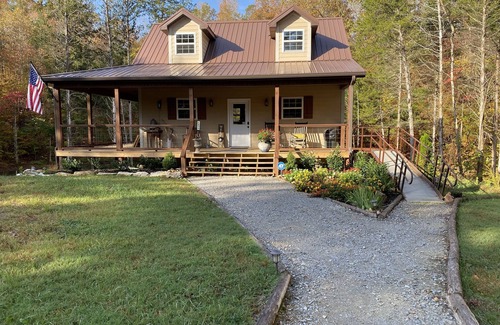 Linden Cabina | Touch of Heaven. Family friendly, Fishing, Nature galore! Maximum 6 guests.