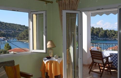 Gaios Casa | Toula's House