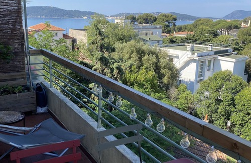 Le Mourillon Apartamento | Toulon LE Mourillon , Appartement T3 VUE MER et ET Balcon