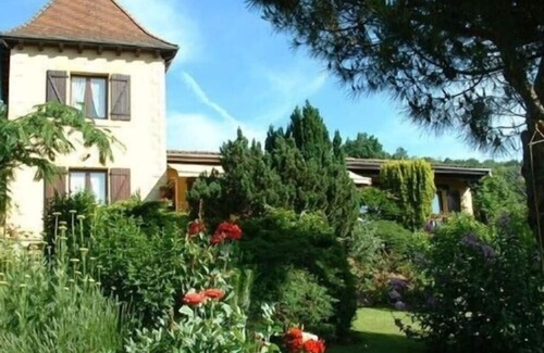 Sarlat-la-Caneda Apartamento | Tour Périgourdine à Sarlat - Private swimming pool -Havre de Paix close to amenities