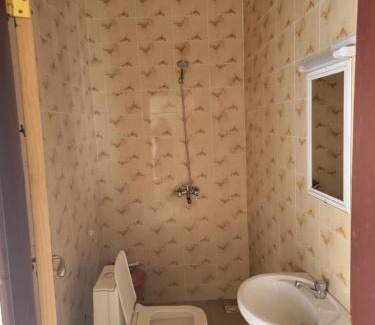 West Coast Division Apartamento | Touray holiday rental