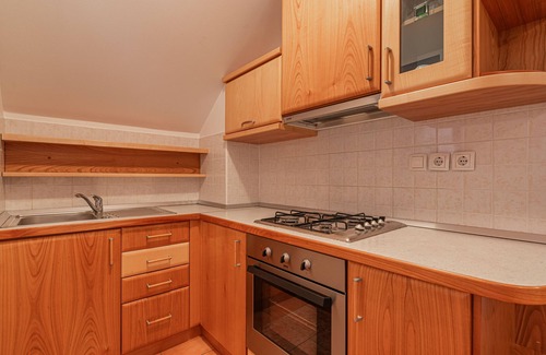 Gorenja Vas pri Smarjeti Apartamento | Tourist Farm Škrbina Apartment 2, Šmarješke Toplice, Slovenia