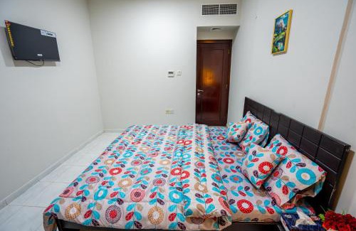 Mussafah Apartamento | tourist homes abudhabi for family and couple baith al jannah LLC