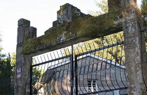 Ponte Caldelas Casa | Casa turística en Pontecaldelas, Pontevedra, piscina, jardín 3000 m2 y barbacoa
