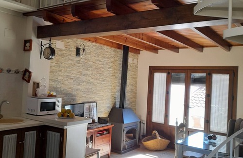 La Nava Cabaña | Vivienda Turística Las Tinajas Pequeñas (IDEAL PARA MATRIMONIOS CON 1 O 2 NIÑOS)