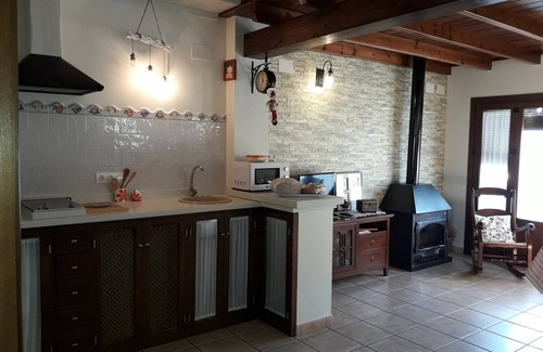 La Nava Cabaña | Vivienda Turística Las Tinajas Pequeñas (IDEAL PARA MATRIMONIOS CON 1 O 2 NIÑOS)