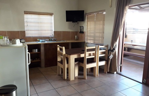 Gansbaai Cabaña | Tourist Lodge Gansbaai