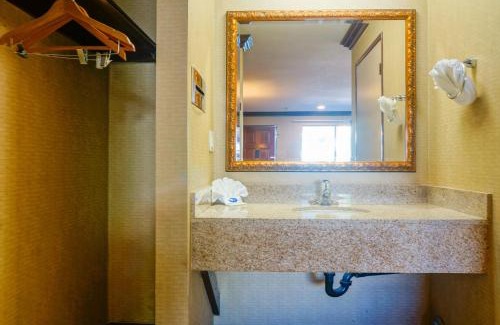 Inglewood Hotel | Touristlodge