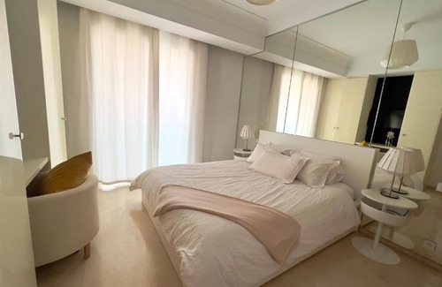 Casablanca Apartamento | Tours végetales luxury condo in Anfa finance City