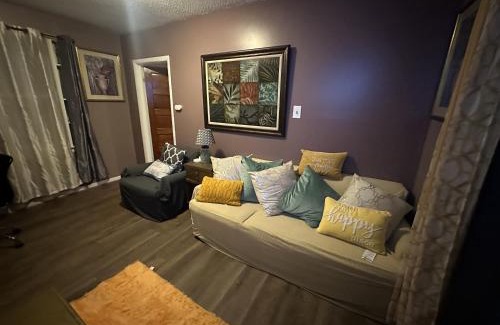 Niagara Falls Apartamento | Tower of Little Italy