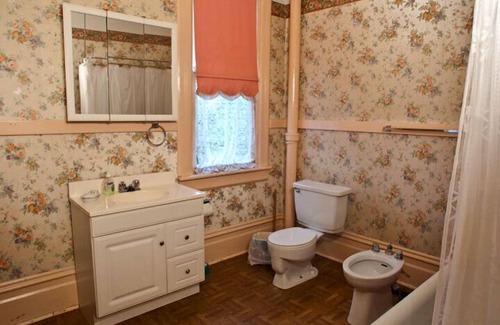 New Westminster Casa | Towle House 1006