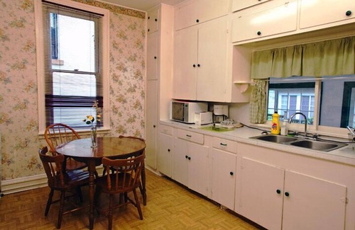 New Westminster Casa | Towle House 1006