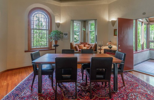 Laurel Park Casa | Town and country. Craft and comfort. Hand-crafted artisan home. Walkable.