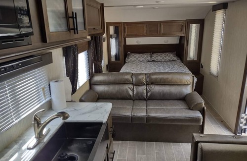 Hendersonville Casa | Town and Country Camp - RV 1