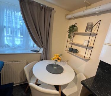 Shifnal Apartamento | Town apartment