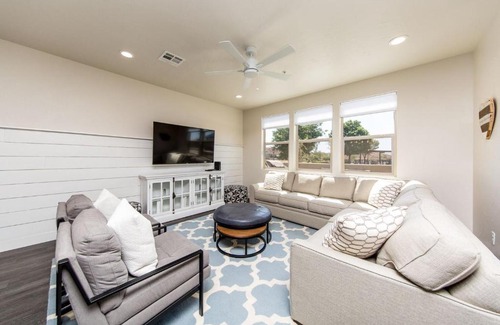 Washington Casa | Town Center 2387 Red Canyon Family Home 2