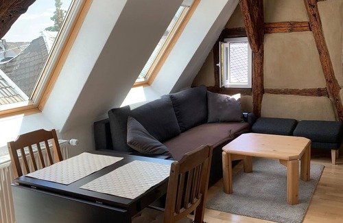 Ruedesheim am Rhein Apartamento | Centro de techo Estudio 2 minutos a la Drosselgasse Rüdesheim am Rhein