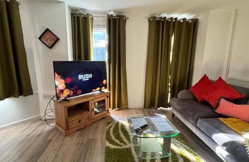 Huntingdon Apartamento | Town centre 1 Cozy king size bed ensuit shower