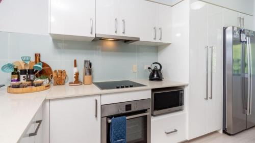 Woorim Casa | Town Centre & Beach At Your Door Step