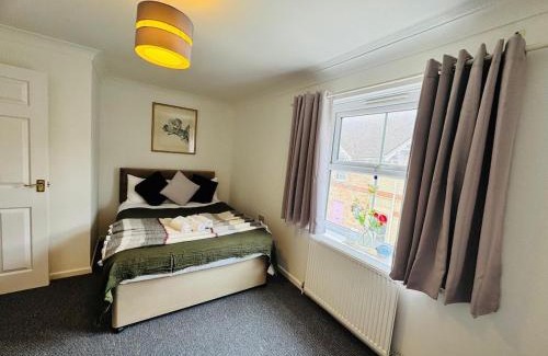 Huntingdon Apartamento | Town centre with parking