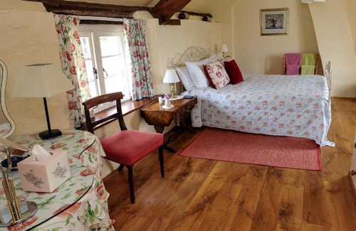 Crowcombe Casa | Town End Farm Cottages