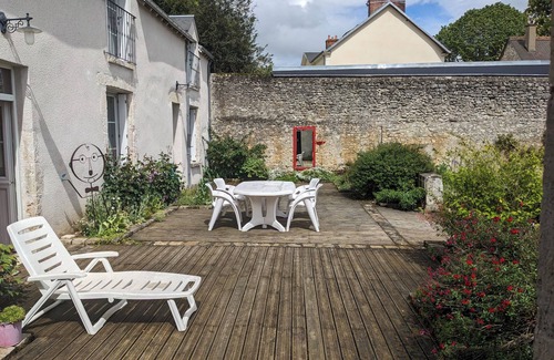 La Chaussee-Saint-Victor Casa | Town house, quiet, spacious