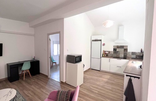 Ador Apartamento | Apartamento nuevo en un auténtico pueblo español - impresionantes vistas al mar