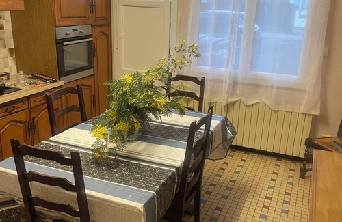 Lavardac Casa | Town house with garden Pets welcome