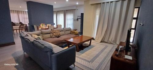 Lusaka Apartamento | Town houses