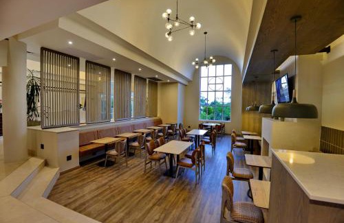 George Hotel | Town Lodge George