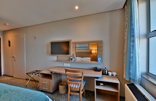 Summerstrand Hotel | Town Lodge Gqeberha