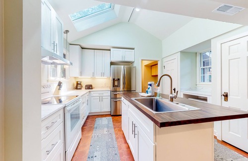 The Pines Casa | Town of Rehoboth Beach home near beach, tennis courts, grill, patio, W/D, WiFi