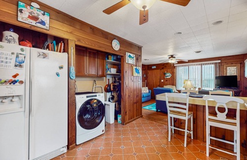 South Bethany Harbor Casa | Town of South Bethany waterfront home with boat ramp - 5-min walk to beach