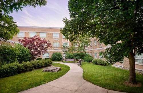 Airport Corporate Hotel | TownePlace Suites by Marriott Mississauga-Airport Corporate Centre