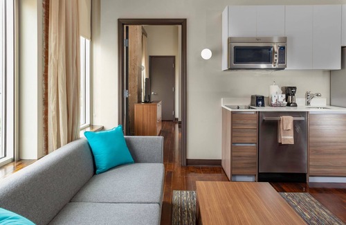 Downtown Dallas Hotel | TownePlace Suites by Marriott Dallas Downtown