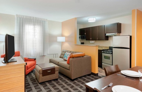 Windsor Forest Hotel | TownePlace Suites by Marriott Savannah Midtown