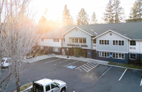 Southern Crossing Hotel | TownePlace Suites Old Mill District, Bend Near Mt Bachelor